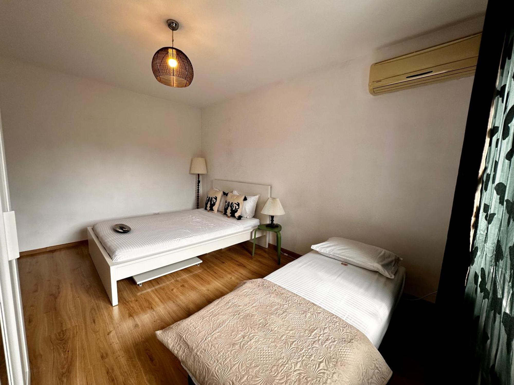 Romantic Charm, Spa, Free Early Check-In 布加勒斯特 外观 照片